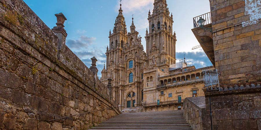 Visiting key Camino stop from Burgos to Santiago de Compestela