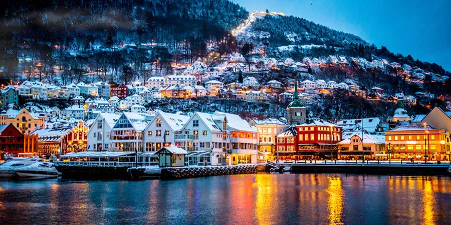 Touring Bergen and its colourful waterfront